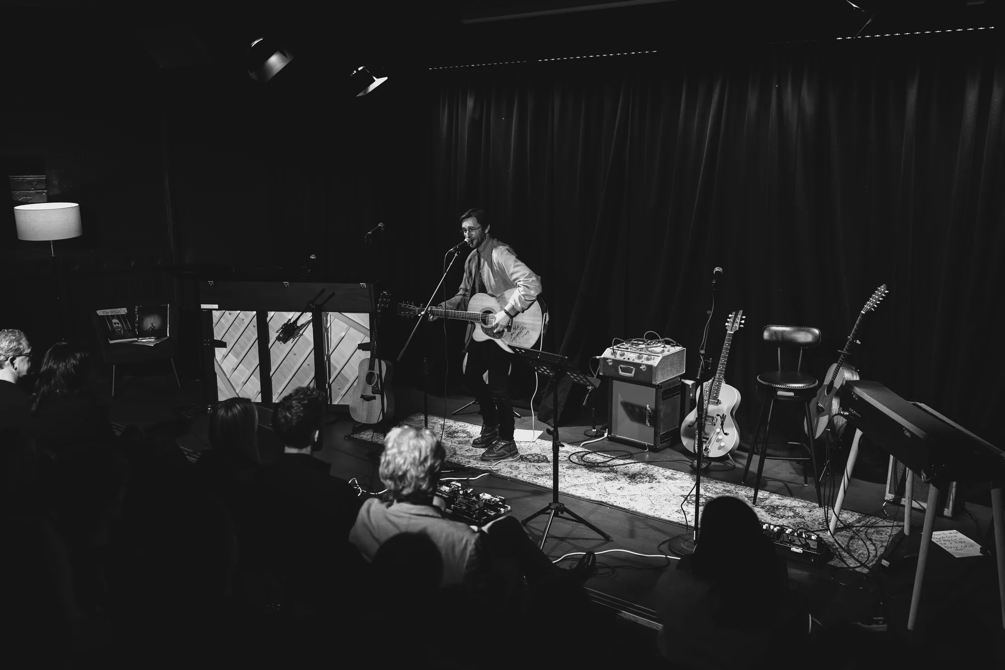 A solo performer on the Circle & Star stage